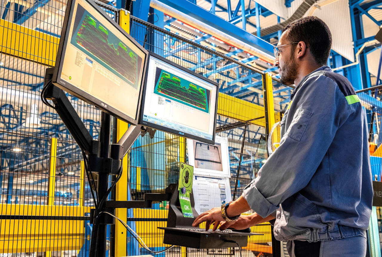 Étudiants en environnement de conception industrielle